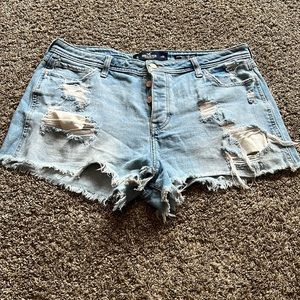 Hollister Hi Rise Boyfriend Short size 15